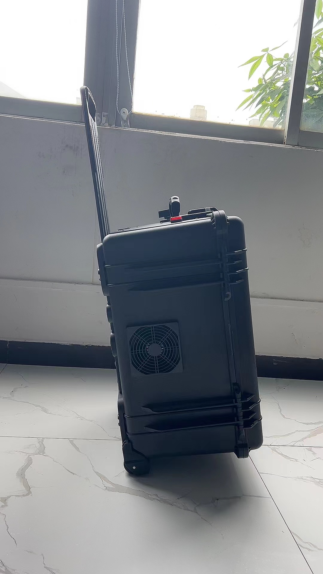 桥东手拉箱型移动通信干扰器